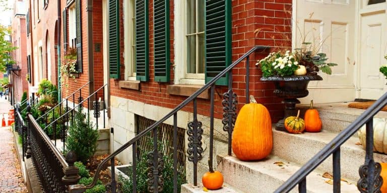 America's Top Halloween Towns  RAVE Reviews