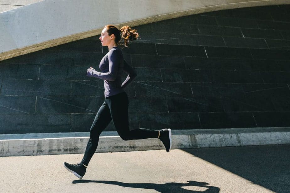 running in flat shoes