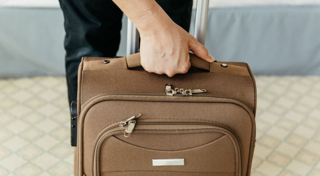 This image has an empty alt attribute; its file name is RAVE-FAQ-Luggage-HowFixHandle-Body-6-1024x565.jpg