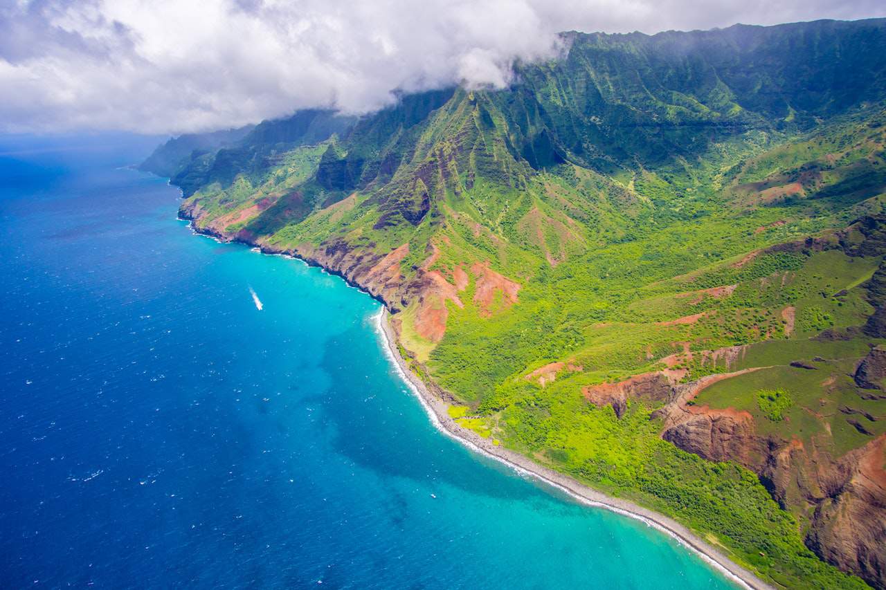 Kuaui offers surf schools and surf shops perfect for a surfing vacation